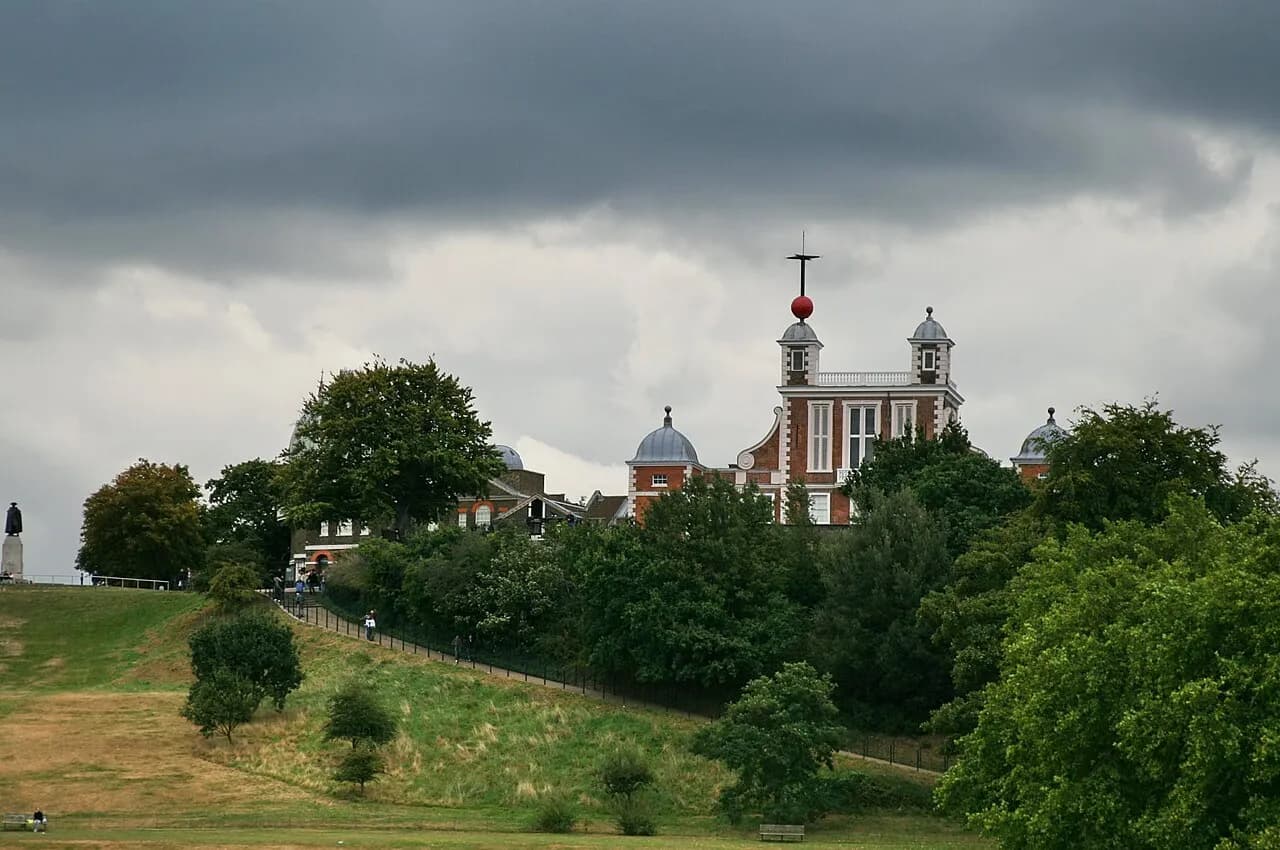 Greenwich architecture and local landmarks