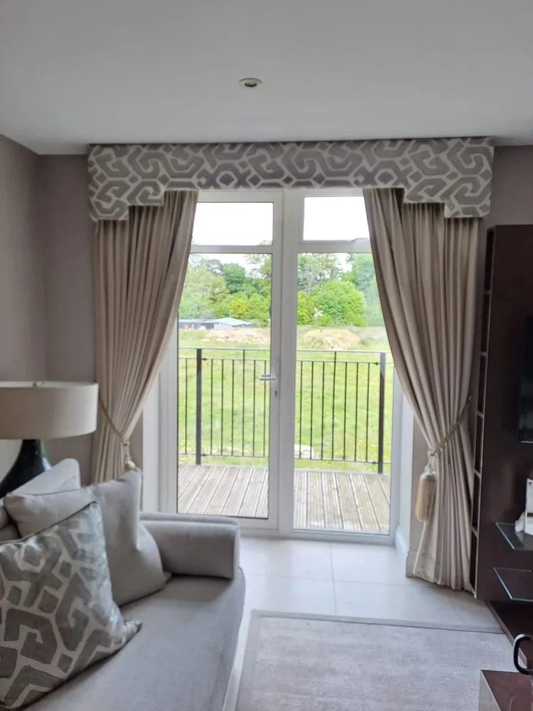 Twin pleated curtains with pelmet