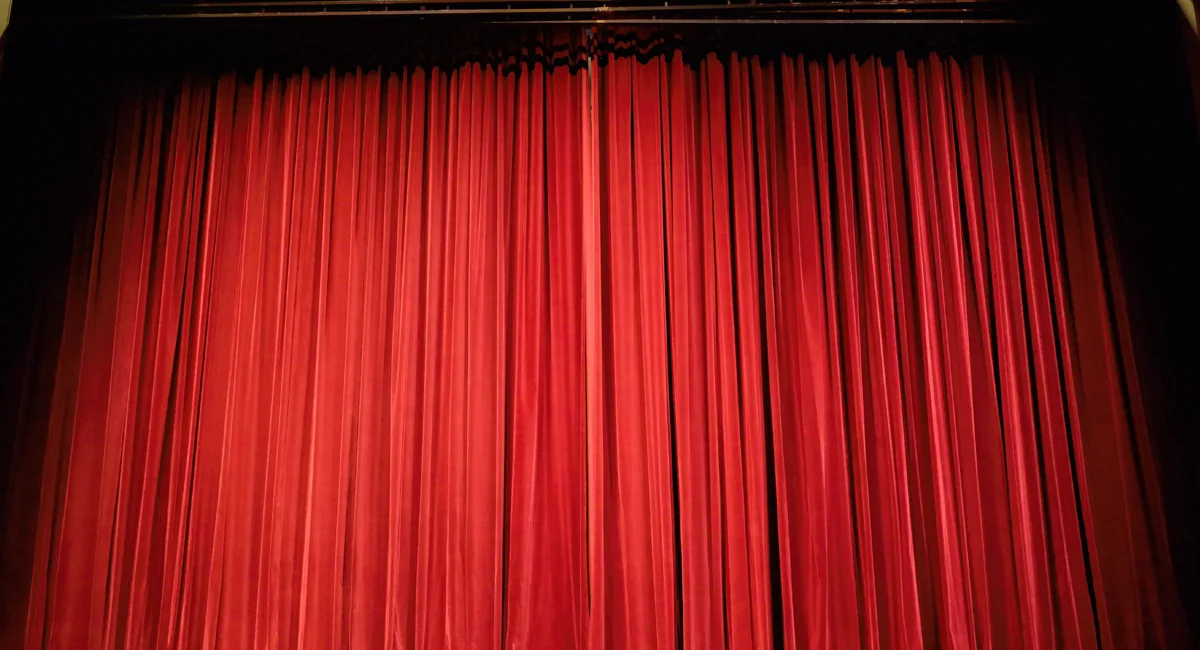 Contract Curtain makers and suppliers by Curtaincraft, Sussex